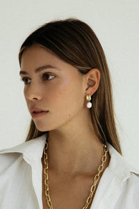 Gracie Pearl Earrings